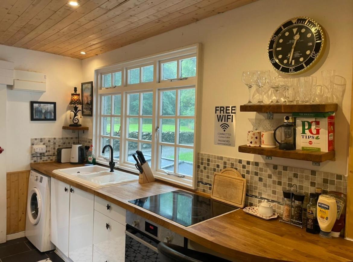 Cuckoo Cabin, Tyn Y Cwm Eglwys-Fach ภายนอก รูปภาพ